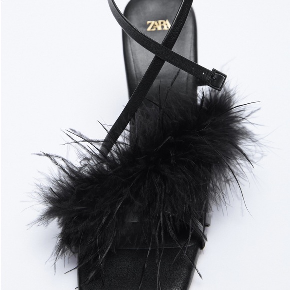 ‼️SOLD‼️Zara feather sandals - Picture 2 of 3